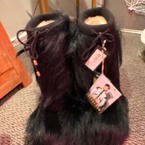 NIB Goldbergh Real Goat Fur AUTUMN Boots 9.5/10 HTF discontinued